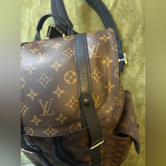 Louis Vuitton Christopher MM Monogram Macassar Backpack - Picture 7 of 7